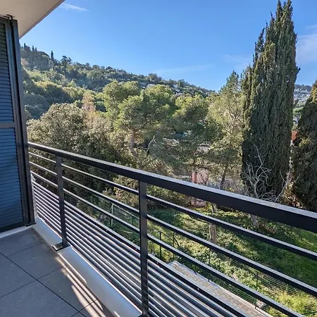 Superbe T2 En Avec Piscine Et Parking דירה