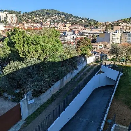 Superbe T2 En Avec Piscine Et Parking דירה